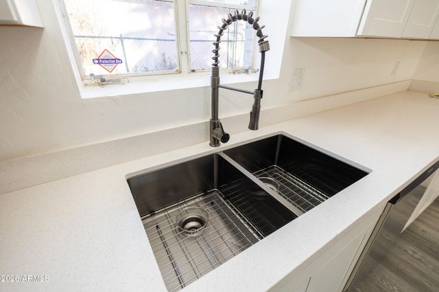 1006 E 7TH Street, Douglas, AZ 85607