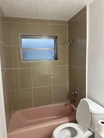 55 NW 169th Street 55, North Miami Beach, FL 33169