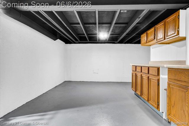 9426 Chamberlain Street, Romulus, MI 48174