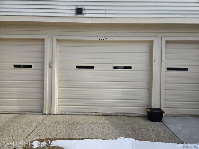 1375 Lake Ridge Court 78, Waterford, MI 48327