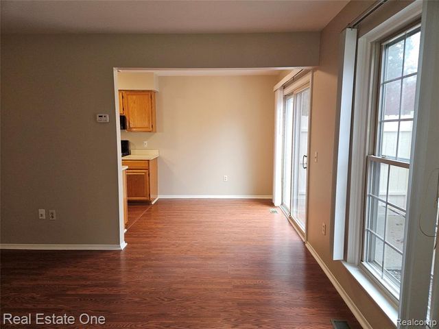 1375 Lake Ridge Court 78, Waterford, MI 48327