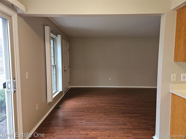 1375 Lake Ridge Court 78, Waterford, MI 48327