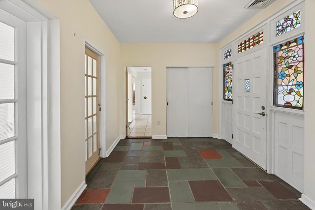 2245 E LANDIS AVE, Vineland, NJ 08361