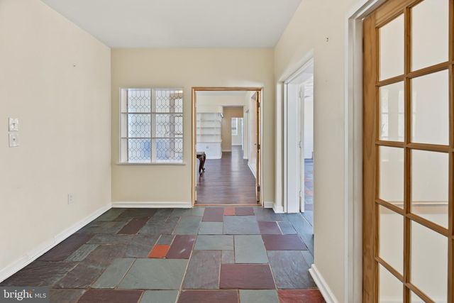 2245 E LANDIS AVE, Vineland, NJ 08361
