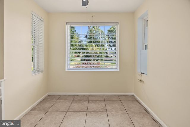 2245 E LANDIS AVE, Vineland, NJ 08361