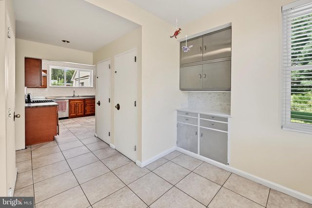 2245 E LANDIS AVE, Vineland, NJ 08361
