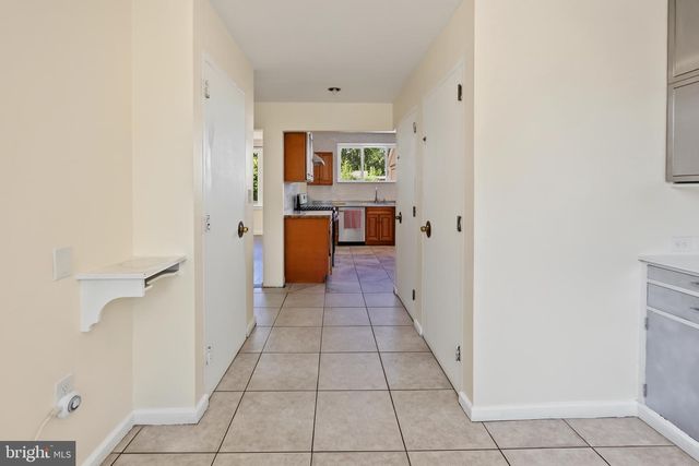 2245 E LANDIS AVE, Vineland, NJ 08361