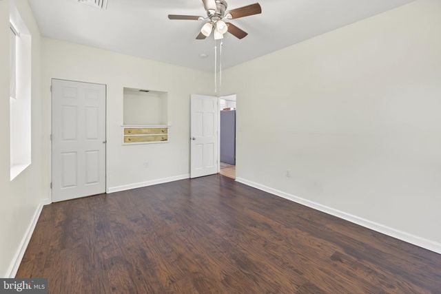 2245 E LANDIS AVE, Vineland, NJ 08361