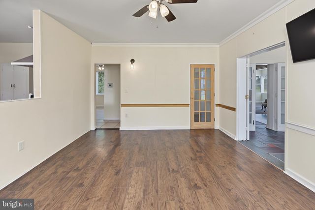 2245 E LANDIS AVE, Vineland, NJ 08361