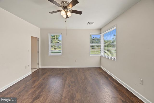 2245 E LANDIS AVE, Vineland, NJ 08361