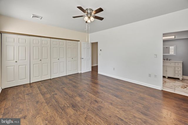 2245 E LANDIS AVE, Vineland, NJ 08361