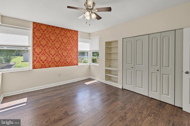 2245 E LANDIS AVE, Vineland, NJ 08361