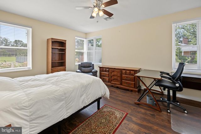 2245 E LANDIS AVE, Vineland, NJ 08361