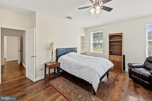2245 E LANDIS AVE, Vineland, NJ 08361