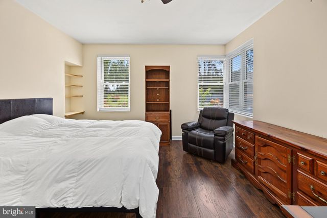2245 E LANDIS AVE, Vineland, NJ 08361