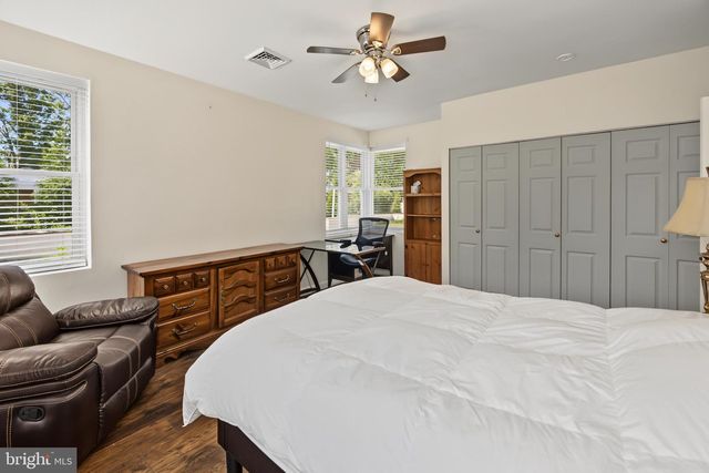 2245 E LANDIS AVE, Vineland, NJ 08361