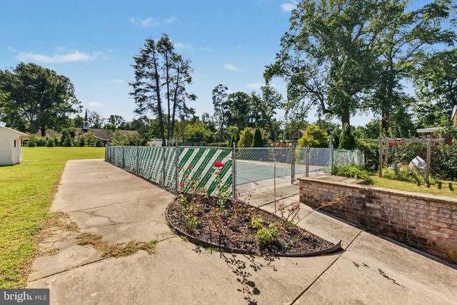 2245 E LANDIS AVE, Vineland, NJ 08361