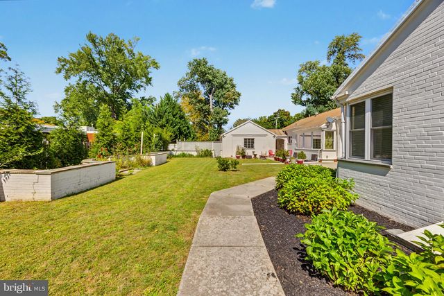 2245 E LANDIS AVE, Vineland, NJ 08361