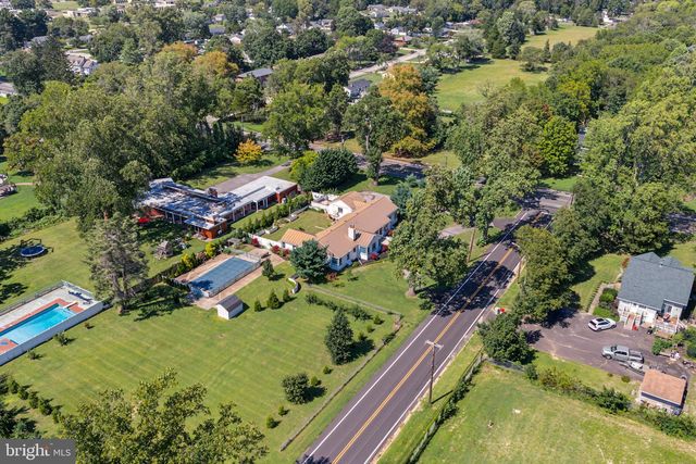 2245 E LANDIS AVE, Vineland, NJ 08361