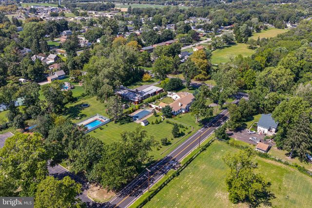2245 E LANDIS AVE, Vineland, NJ 08361