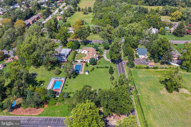 2245 E LANDIS AVE, Vineland, NJ 08361