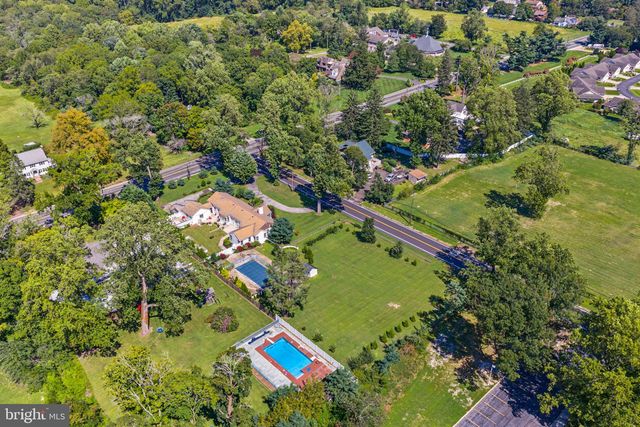 2245 E LANDIS AVE, Vineland, NJ 08361