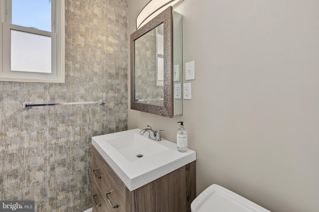 2245 E LANDIS AVE, VINELAND, NJ 08361 — photo 4
