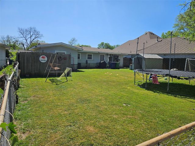 5824 Lyle Street, Westworth Village, TX 76114