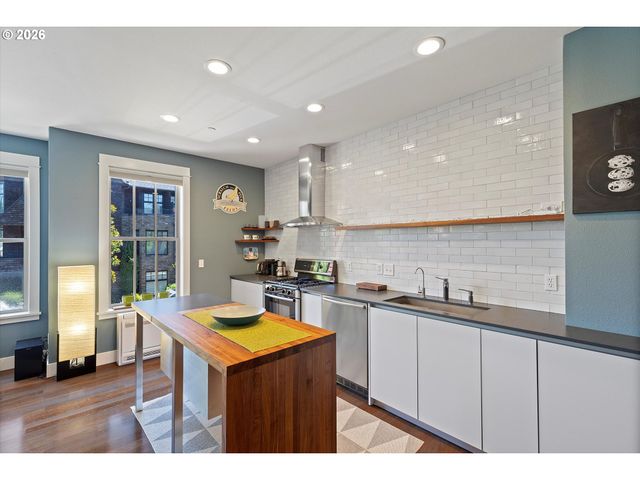 580 2ND St, Lake Oswego, OR 97034