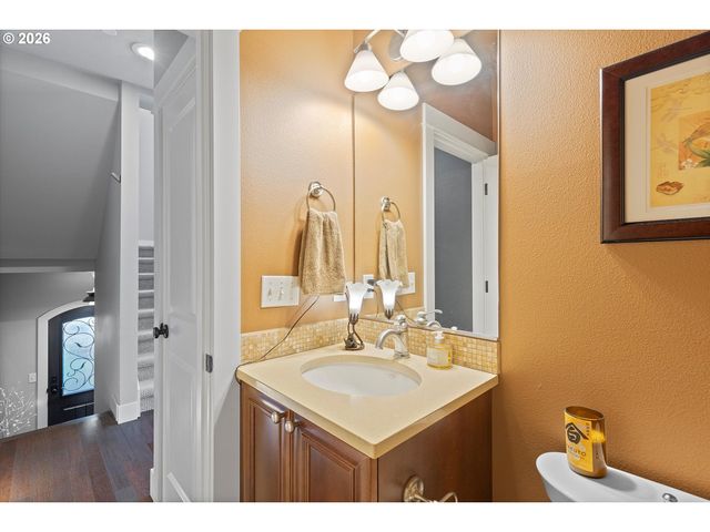 580 2ND St, Lake Oswego, OR 97034