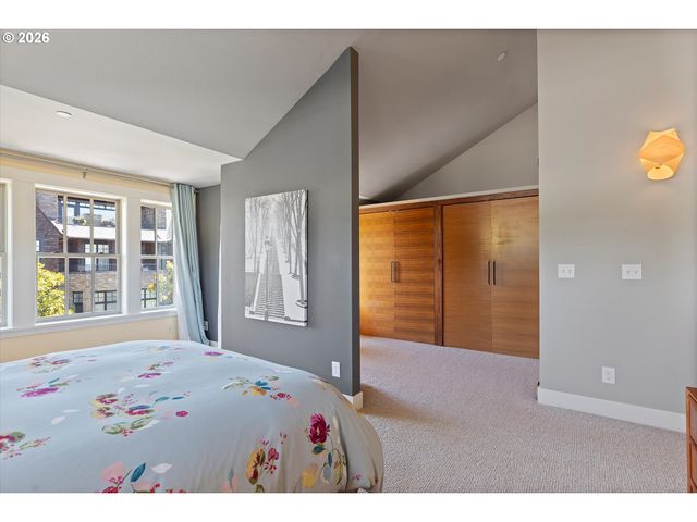 580 2ND St, Lake Oswego, OR 97034