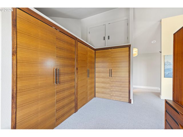 580 2ND St, Lake Oswego, OR 97034