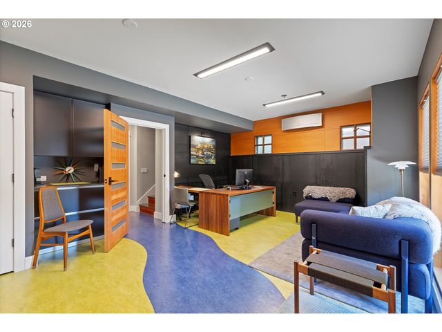 580 2ND St, Lake Oswego, OR 97034