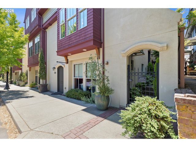 580 2ND St, Lake Oswego, OR 97034