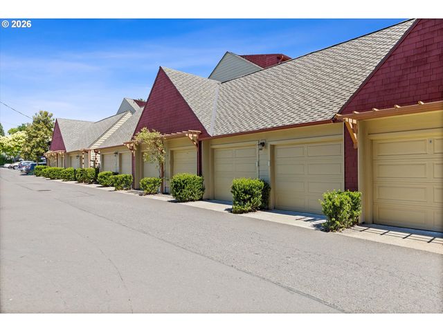 580 2ND St, Lake Oswego, OR 97034