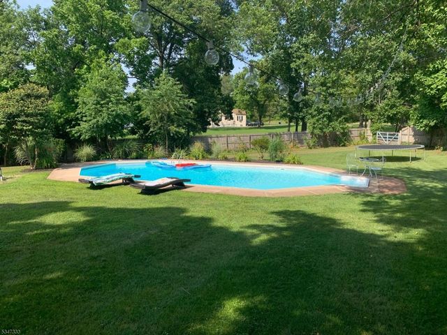 69 N Willow Rd, Hillsborough Twp., NJ 08844