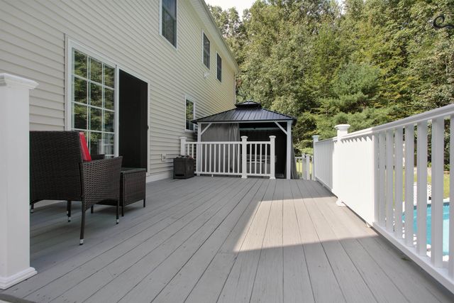 80 Walker Road, Danville, NH 03819