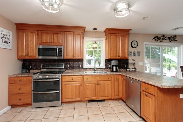 80 Walker Road, Danville, NH 03819