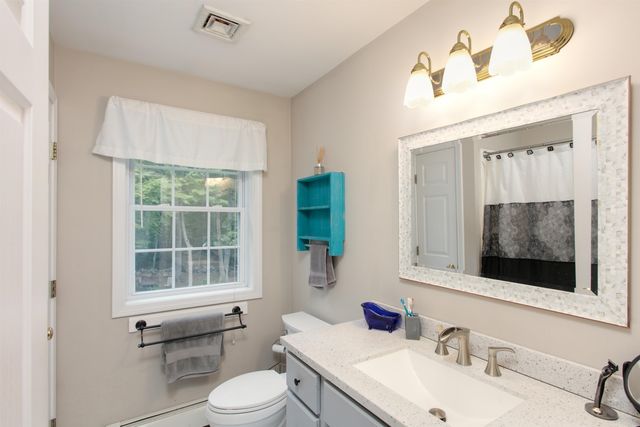 80 Walker Road, Danville, NH 03819