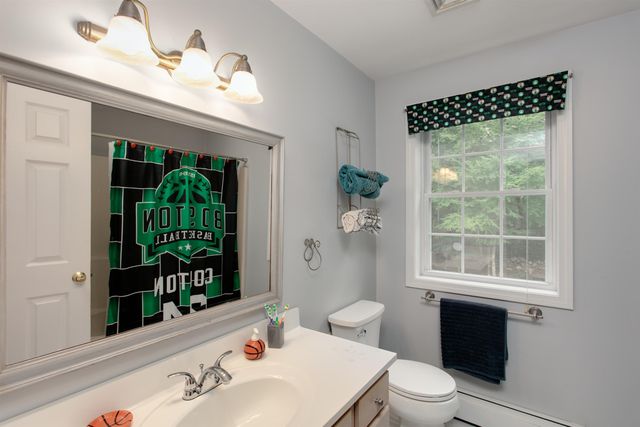 80 Walker Road, Danville, NH 03819