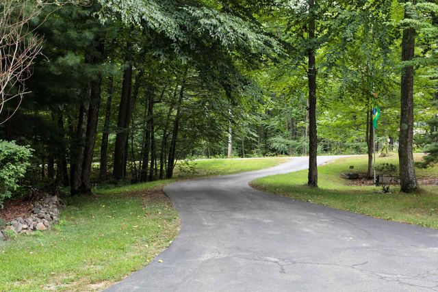 80 Walker Road, Danville, NH 03819
