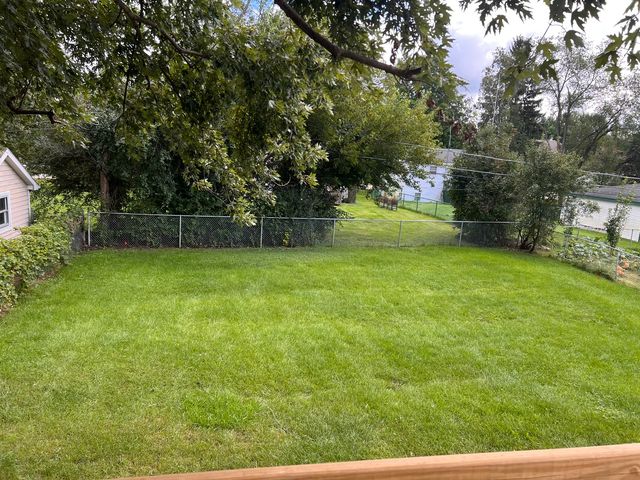 5312 W Lake Shore Drive W, Oakwood Hills, IL 60013
