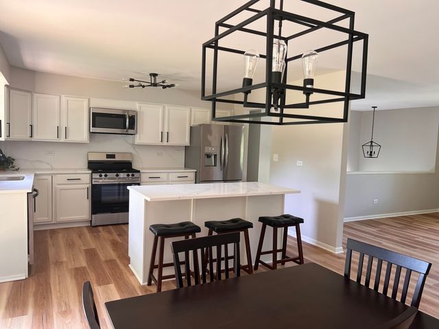 5312 W Lake Shore Drive W, Oakwood Hills, IL 60013