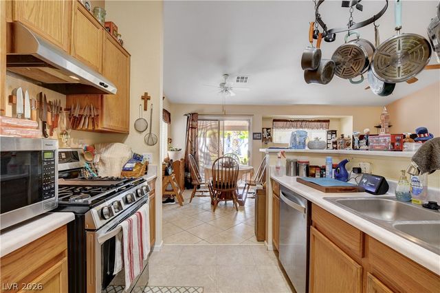 5123 Crystal Cavern Way, North Las Vegas, NV 89031