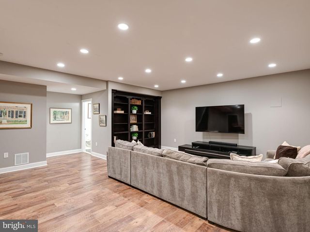 131 DEVON RD, Paoli, PA 19301