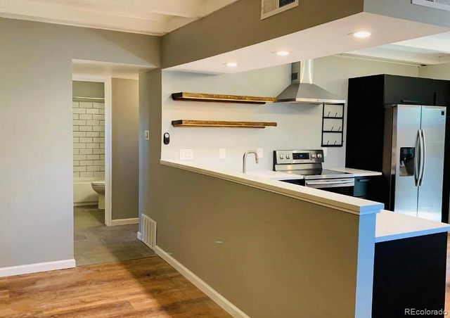 1044 Stuart Street, Denver, CO 80204