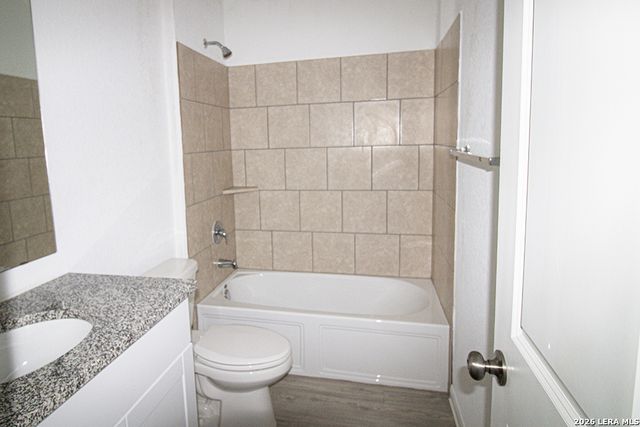 2700 SAN MARTIN LN, Seguin, TX 78155