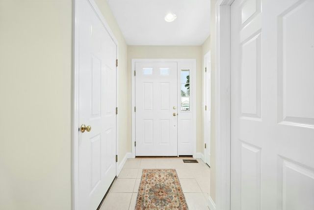 22 Village Way 22, Rutland, MA 01543