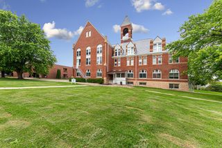 305 Grove Avenue, Owatonna, MN 55060