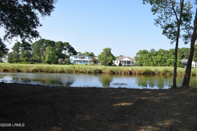 127 Dolphin Point Drive, Beaufort, SC 29907